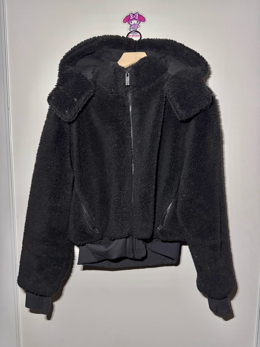 Alo Yoga Foxy Faux Fur Black Sherpa Hooded Jacket Women’s Size Medium